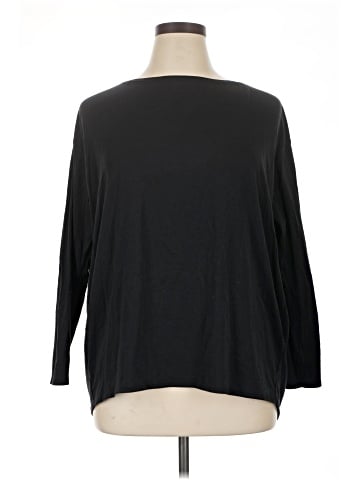 Lululemon Athletica 3/4 Sleeve T-Shirt (view 1)