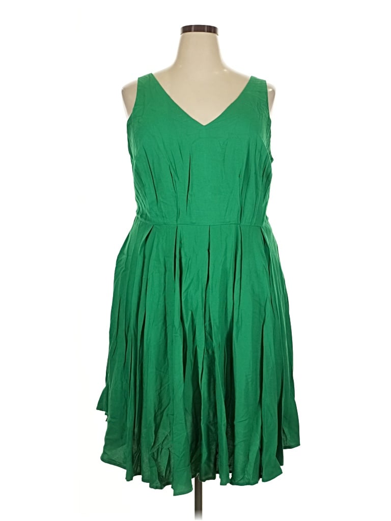 Pre-owned Modcloth Cocktail Dress In Green