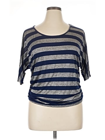 Julie's Closet Short Sleeve Top (view 1)