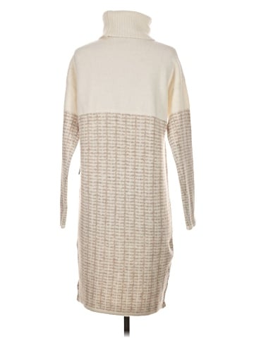 Tahari Casual Dress (view 2)