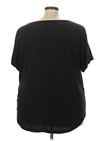 Fabletics Short Sleeve T-Shirt (view 2)
