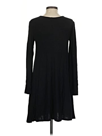 Old Navy Casual Dress (view 2)