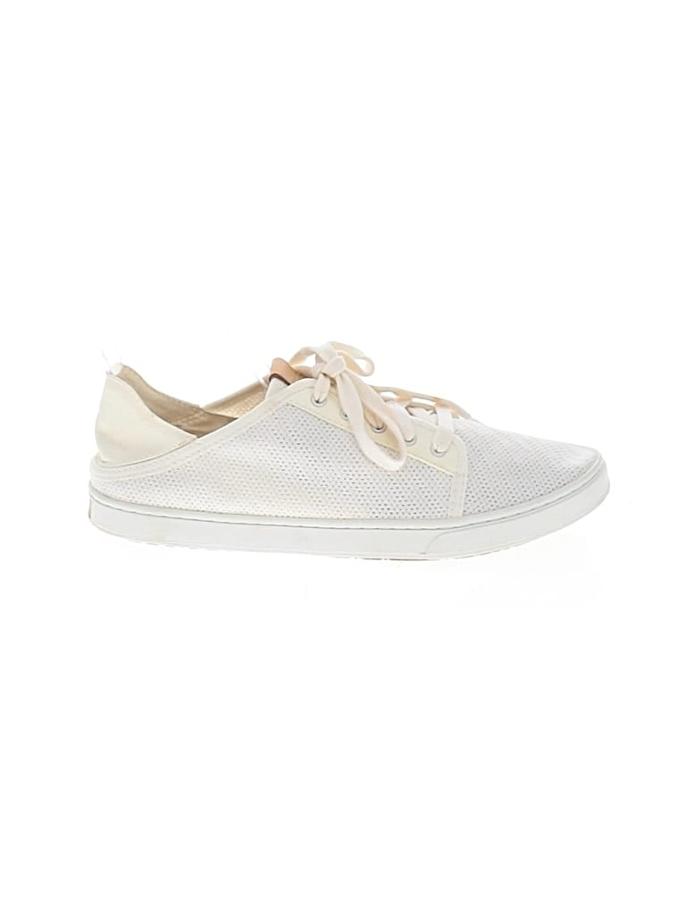 Pre-owned Olukai Sneakers In White