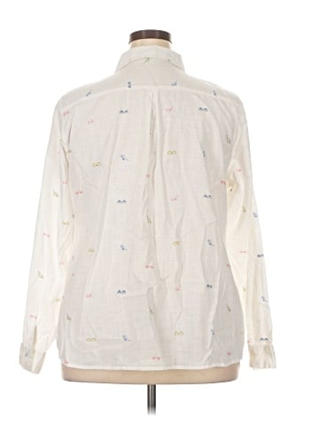 Maurices Long Sleeve Button-Down Shirt (view 2)