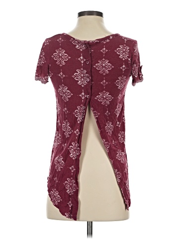 Charlotte Russe Short Sleeve T-Shirt (view 2)