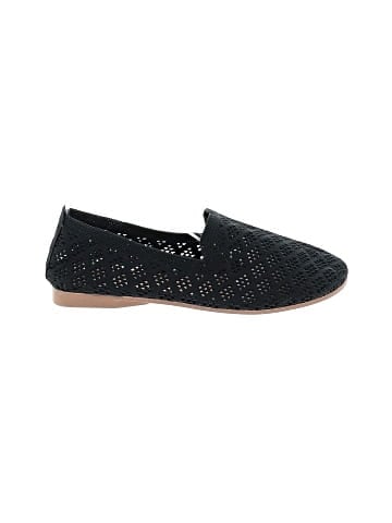 Unbranded Flats (view 1)