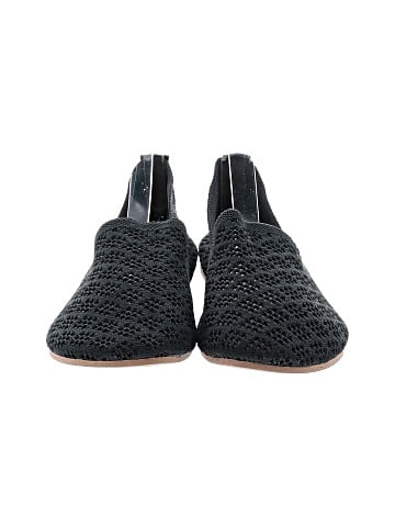 Unbranded Flats (view 2)