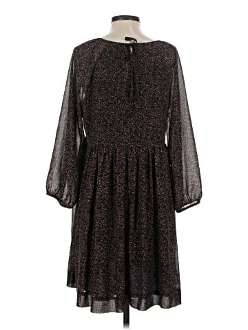Madewell Crinkle Georgette V-Neck Babydoll Dress in Brushed Texture (view 2)