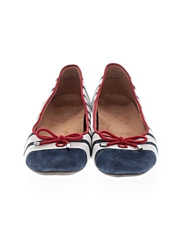 Vionic Flats (view 2)