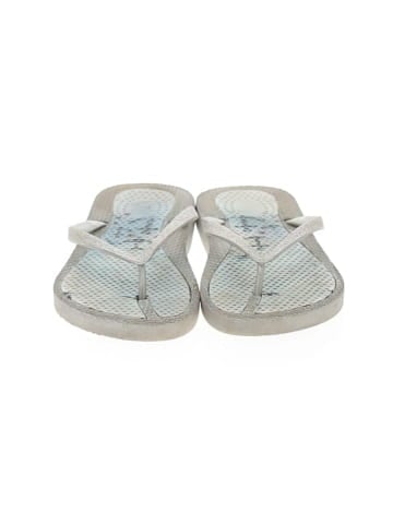 Unbranded Flip Flops (view 2)
