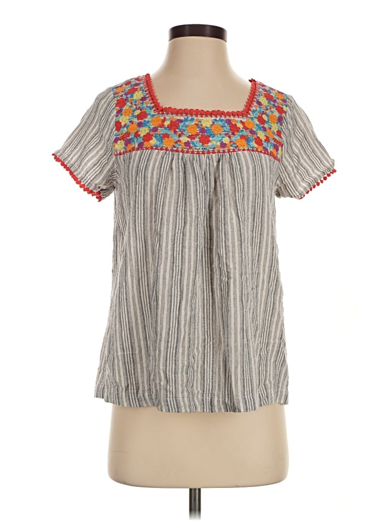 Pre-owned Savanna Jane Short Sleeve Blouse In Gray