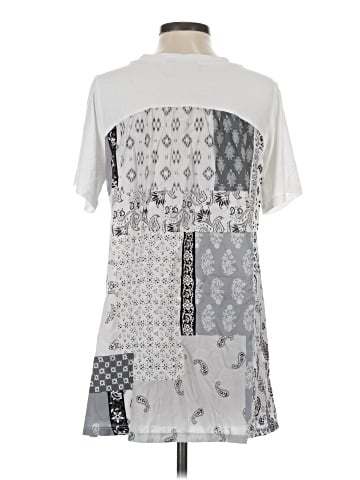 LOGO by Lori Goldstein Short Sleeve T-Shirt (view 2)