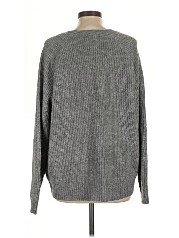 Old Navy Pullover Sweater (view 2)