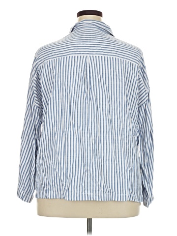Max Studio 3/4 Sleeve Button-Down Shirt (view 2)