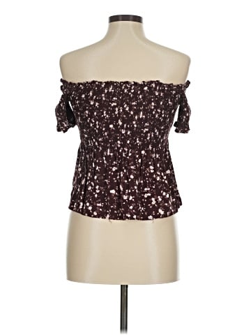 Francesca's Short Sleeve Blouse (view 2)
