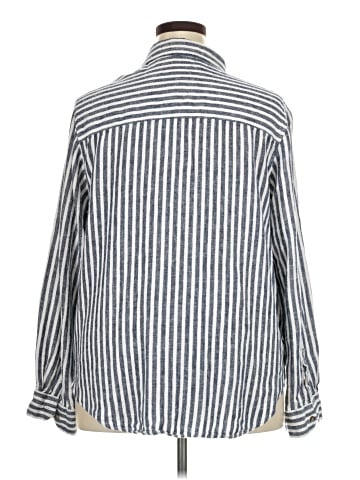 Universal Thread Long Sleeve Button-Down Shirt (view 2)
