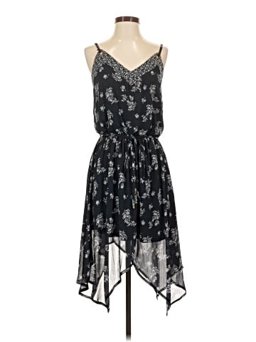 Xhilaration Casual Dress (view 1)