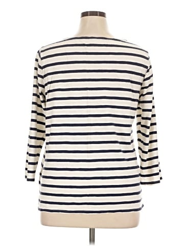 Old Navy 3/4 Sleeve T-Shirt (view 2)