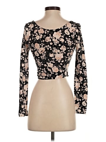 Forever 21 Long Sleeve T-Shirt (view 2)