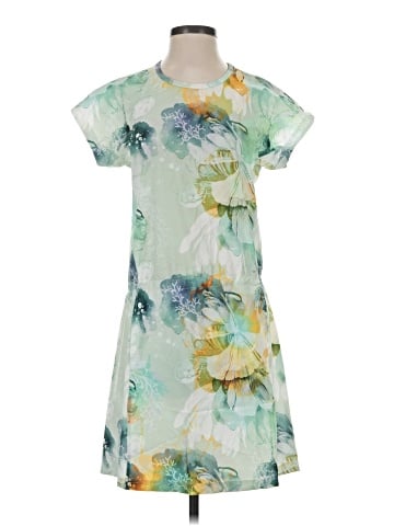 Helly Hansen Casual Dress (view 1)