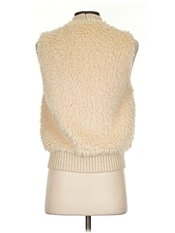 Heartloom Faux Fur Vest (view 2)