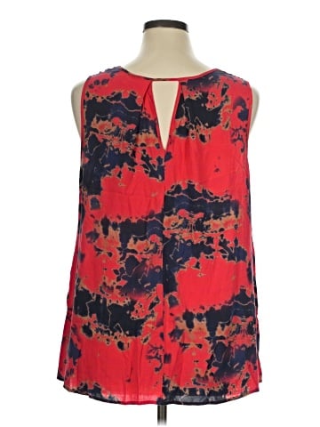 Kenar Sleeveless Blouse (view 2)