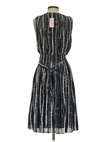 Banana Republic Casual Dress (view 2)