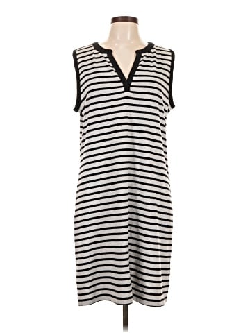 Liz Claiborne Casual Dress (view 1)
