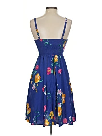 Old Navy Casual Dress (view 2)
