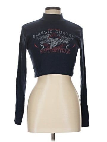 Forever 21 Long Sleeve T-Shirt (view 1)