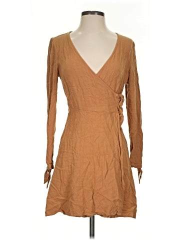 Le Lis Casual Dress (view 1)