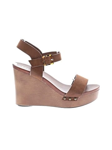 Mia Wedges (view 1)