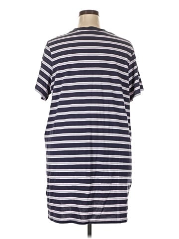 Old Navy Casual Dress (view 2)