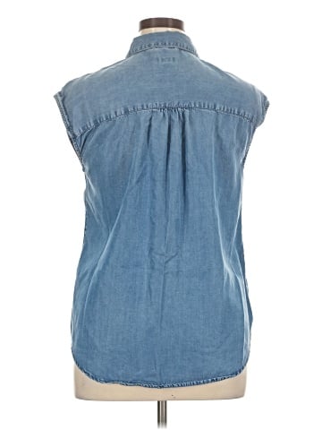 Merona Sleeveless Button-Down Shirt (view 2)