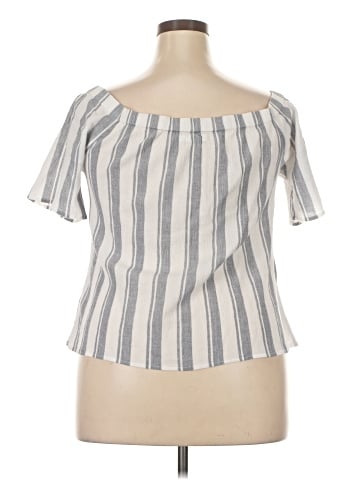 Reitmans Short Sleeve Top (view 2)