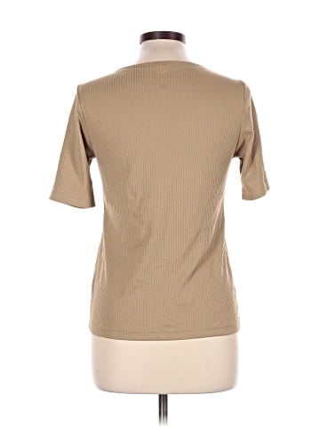 Uniqlo Short Sleeve T-Shirt (view 2)