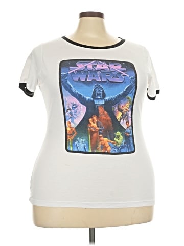 Star Wars Short Sleeve T-Shirt (view 1)