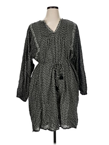 Old Navy Casual Dress (view 1)