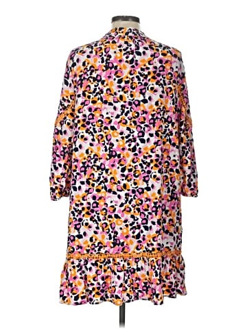 Crown & Ivy Casual Dress (view 2)