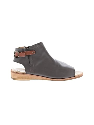 Gee WaWa Sandals (view 1)