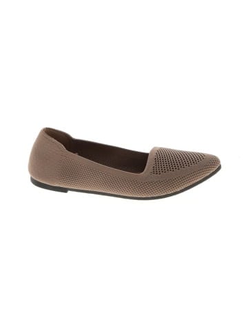 Mia Flats (view 1)