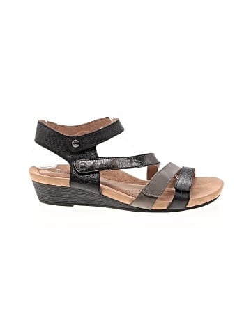 Cobb Hill Wedges (view 1)