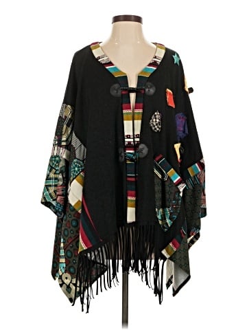 Radzoli Poncho (view 1)