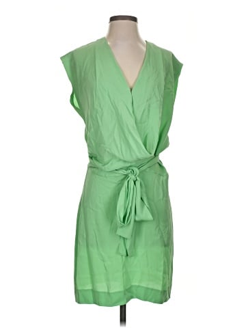 Diane von Furstenberg Casual Dress (view 1)