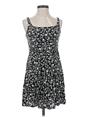 Old Navy Casual Dress (view 1)