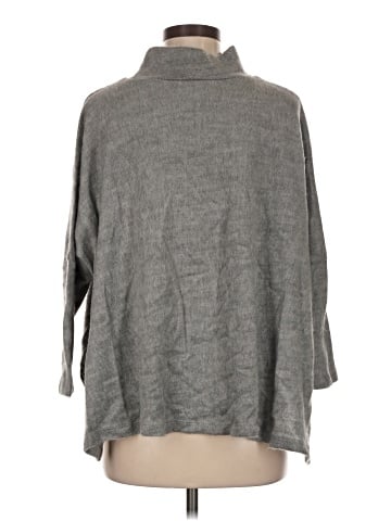 Angel Poncho (view 2)