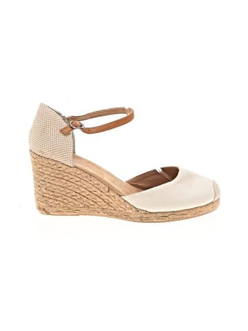 White Mountain Wedges (view 1)