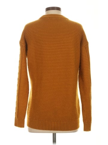 Uniqlo Turtleneck Sweater (view 2)
