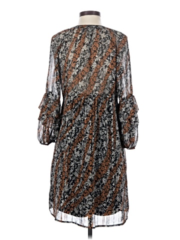 Figueroa & Flower Casual Dress (view 2)