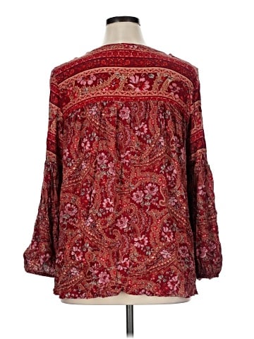 American Eagle Outfitters Long Sleeve Blouse (view 2)